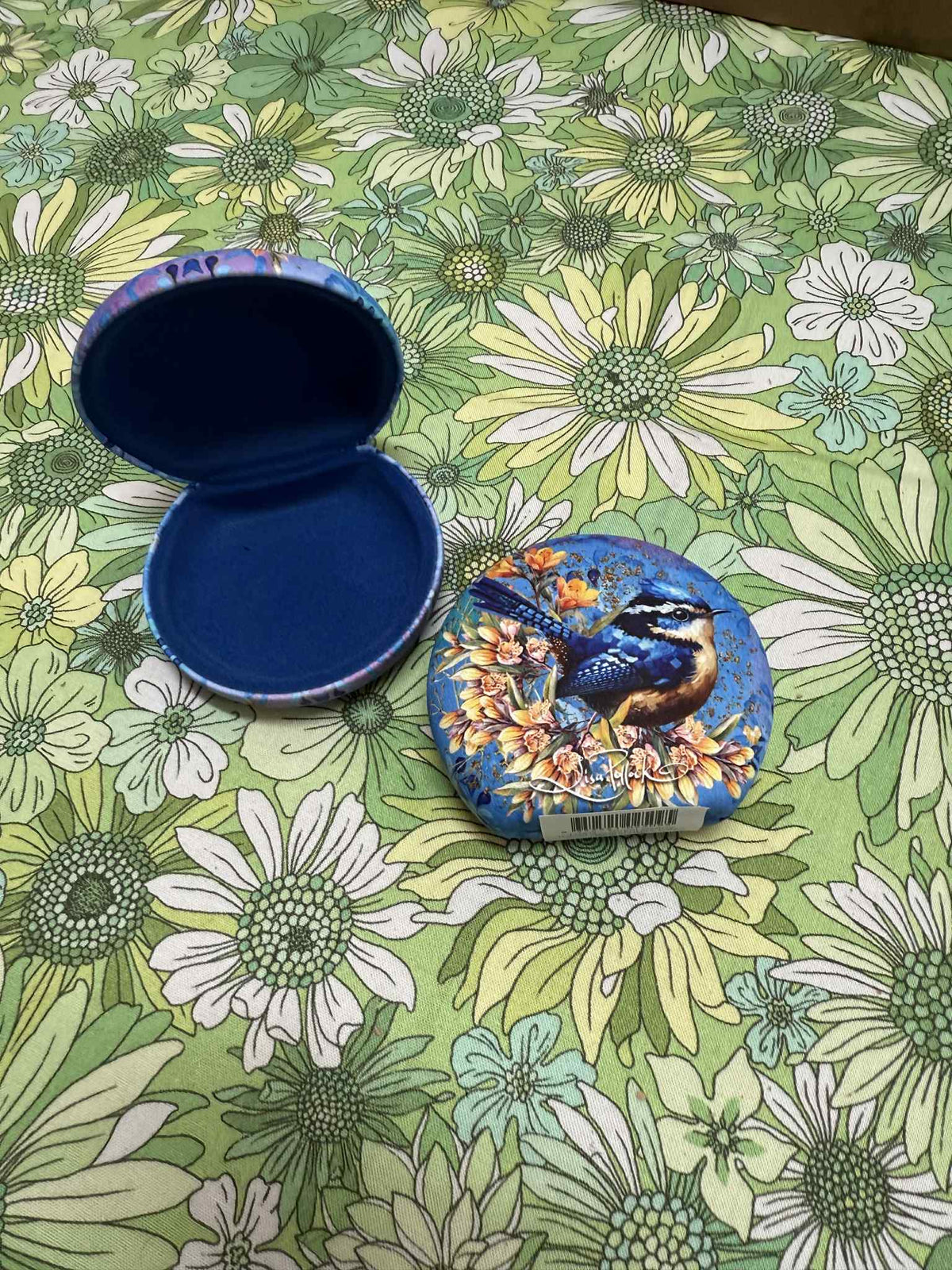 Lisa Pollock Travel Case - Royal Wrens