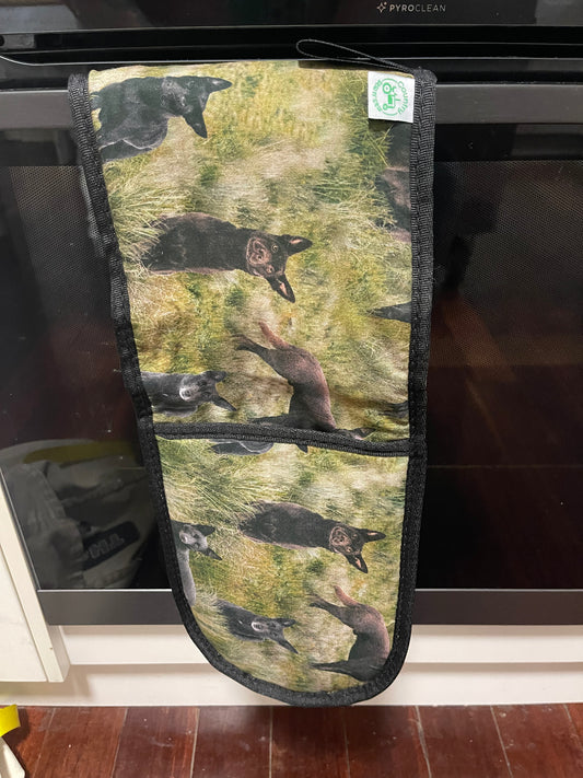 Ready made oven mitt - Kelpies
